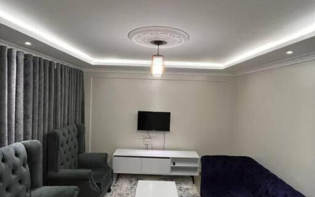 Modern 1br with queen bed-Langata, near Carnivore