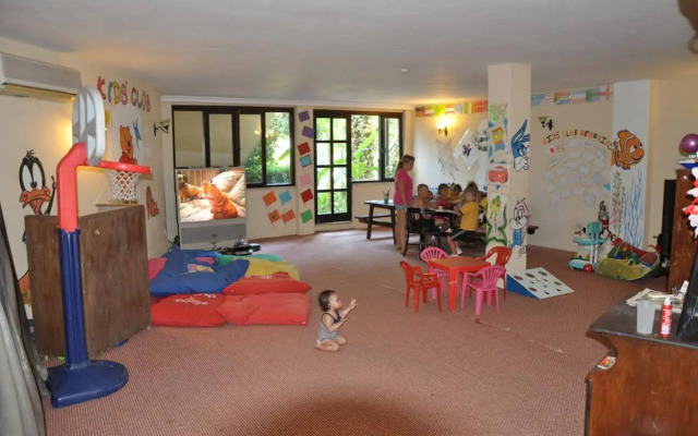 Club Turquoise Apartments