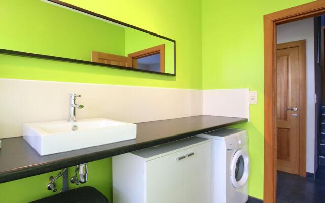 Classy Holiday Home in Martilly with bubble bath