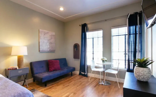 The Historic Broadlind Hotel at Long Beach Convention Center