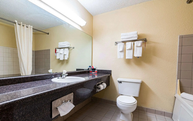 Econo Lodge Cleveland Southeast - Kent
