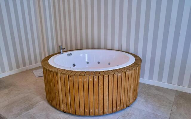 Salonika Suites