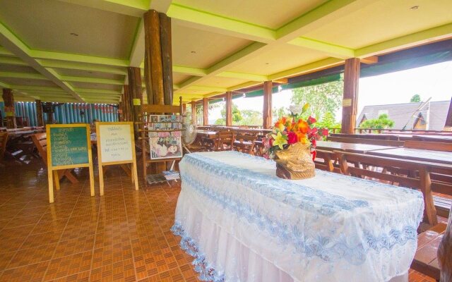 Land Breeze Resort & Hotel Pakchong