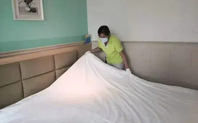 Pingnanxiandiwangbianjiejiudian