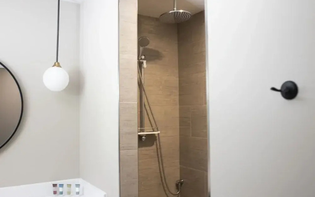 Glenora Inn & Distillery