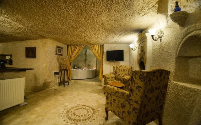 Valley Inn Cave Hotel