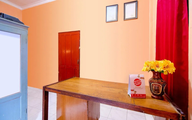 House 24 by OYO Rooms