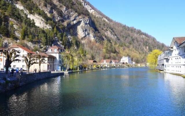 The River Holiday Apartment