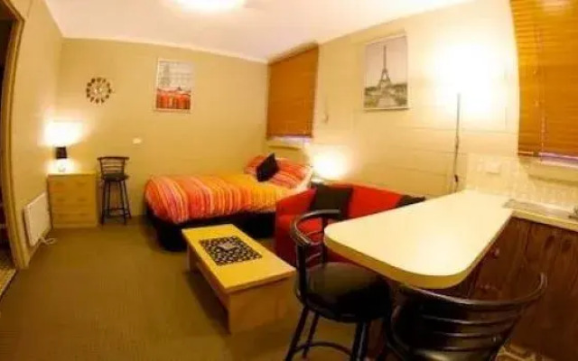 Snowlands Apartments