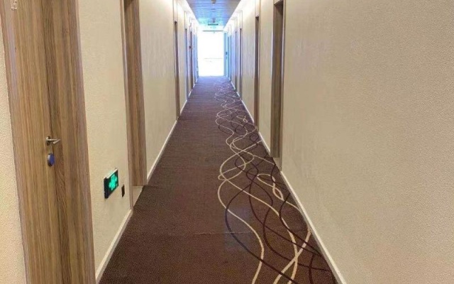 Hanting Premium Hotel Qidong Lusigang Branch – Hotel Rooms – Nantong