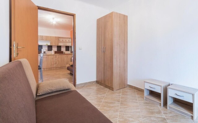 Awesome Home in Vodnjan With Wifi and 3 Bedrooms
