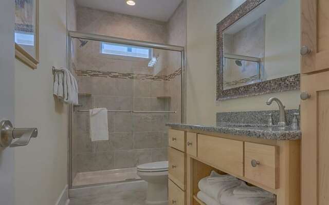 Pearl West by Meyer Vacation Rentals