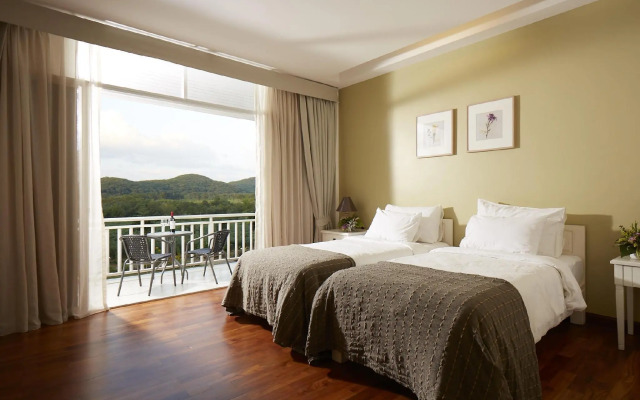 Santosha Health Lifestyle Resort