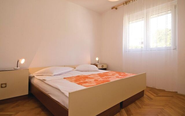 Amazing Apartment in Posedarje With 3 Bedrooms and Wifi