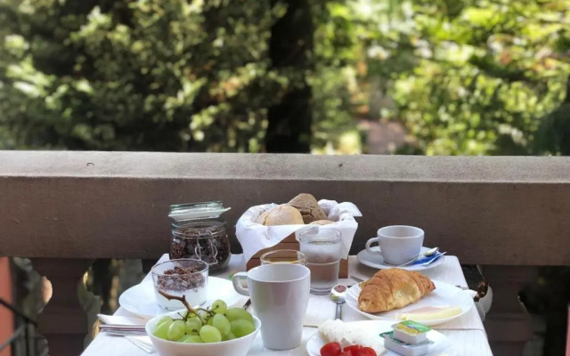 GR Suites