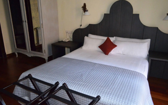 Palacio Mariana Pineda Hotel