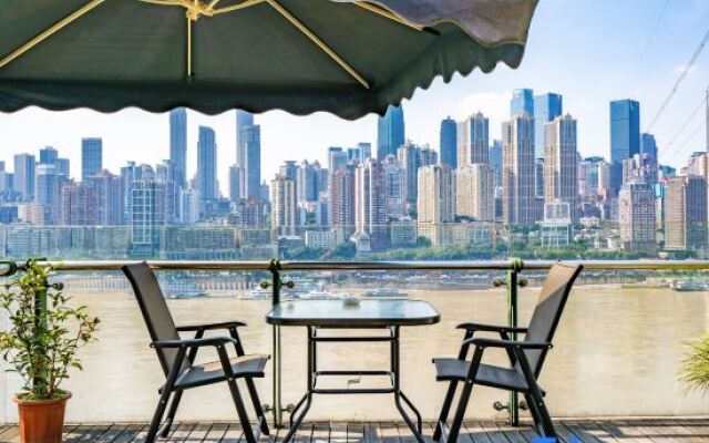 BDS Hotels (Chongqing Nanbin Road)