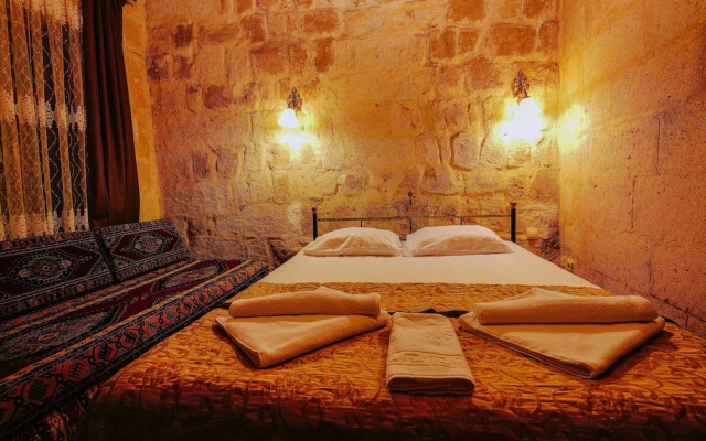 Alaca Cave Suites