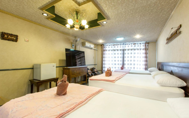 SK Boutique Maha Nakhon