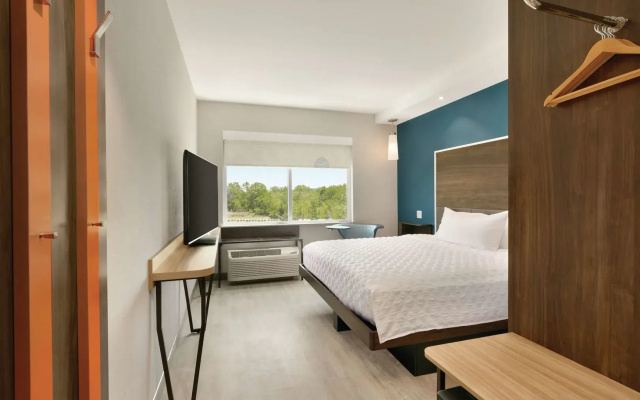 Tru by Hilton Charlotte Ayrsley