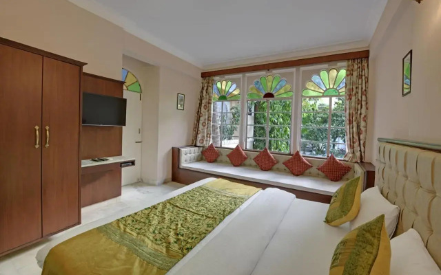 Hotel Raj Palace By Howard