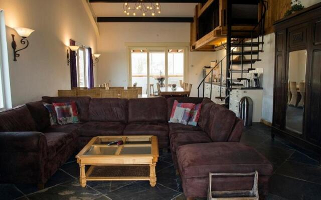 Herkenhoek 5 bedroom apartment