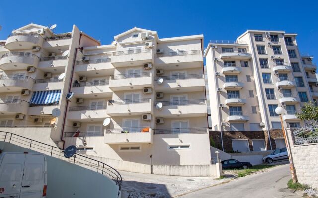 Apartments Charme