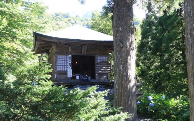 Shukubo Kansho-in Temple Sanrakuso