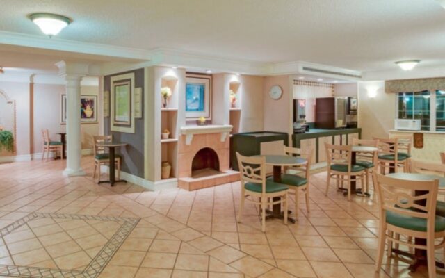 Days Inn by Wyndham Jacksonville Baymeadows