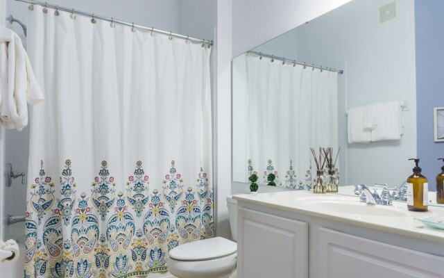 Casa Luna Deluxe 3 Bedroom Condo by Redawning