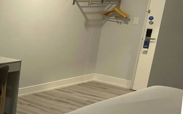 Howard Johnson Cornwall