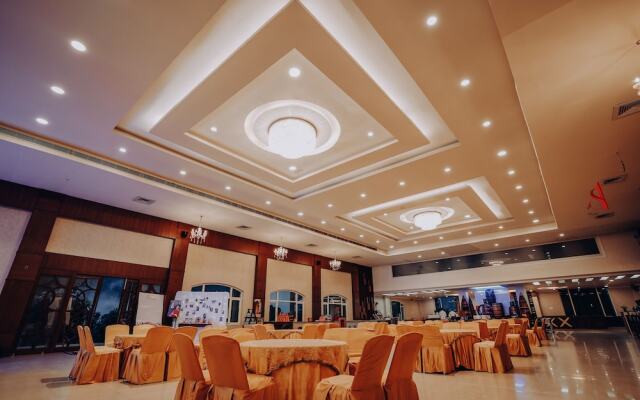 Hotel Orchid Resort