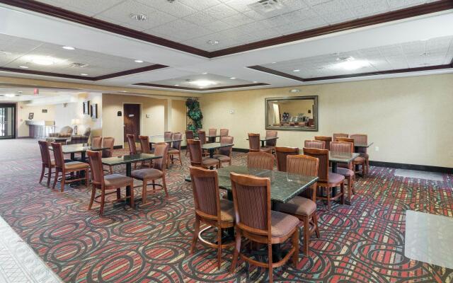 Quality Suites Midland North Loop 250