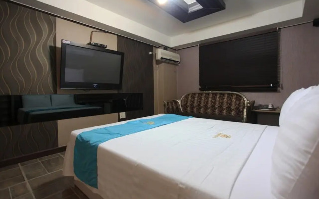 Regency Motel