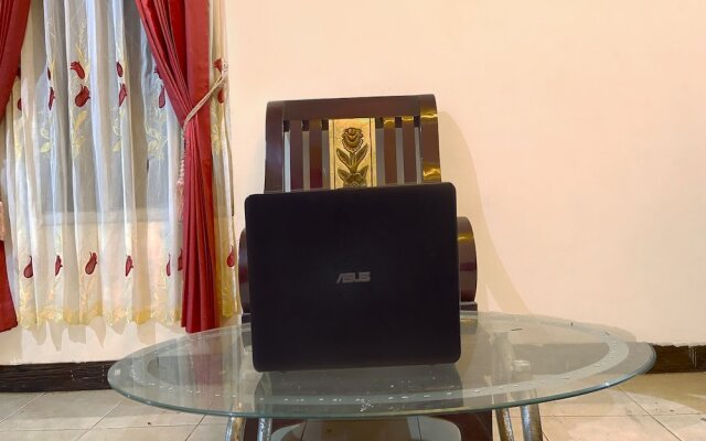 OYO 92065 Kos Flobamor