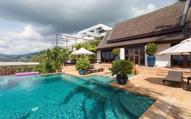 Villa Baan Hen 5 Bedroom Kata Beach
