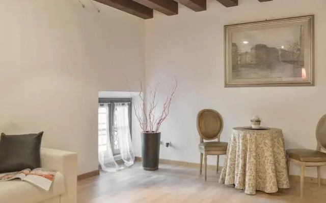 Macbeth Halldis Apartment