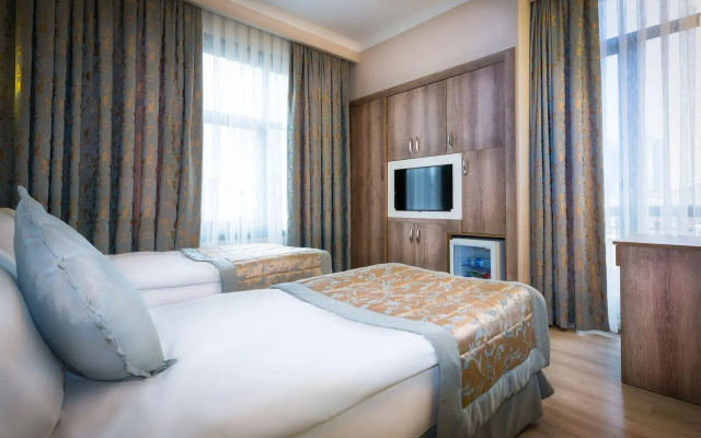 Fatih Hotel Corner