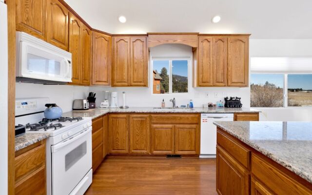 BIG Bear Cozy Hideaway #2253