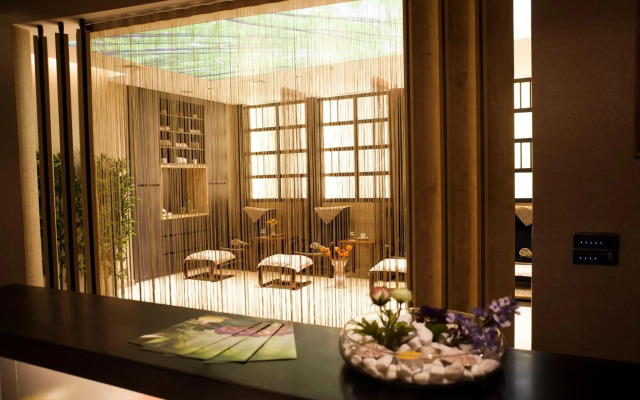 Midas Hotel