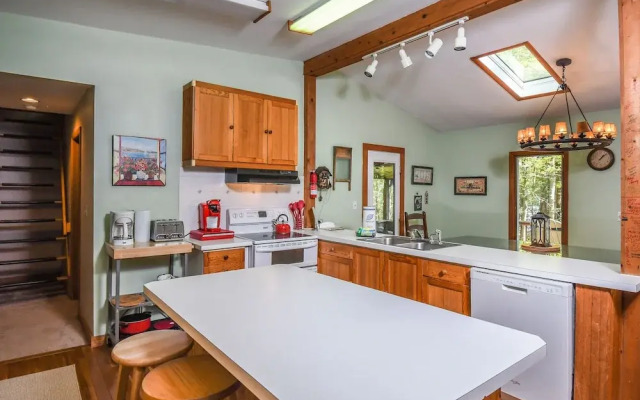 Golden Retreat 3 Bedroom House