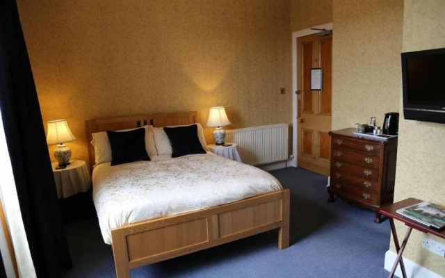 The Pines Guesthouse