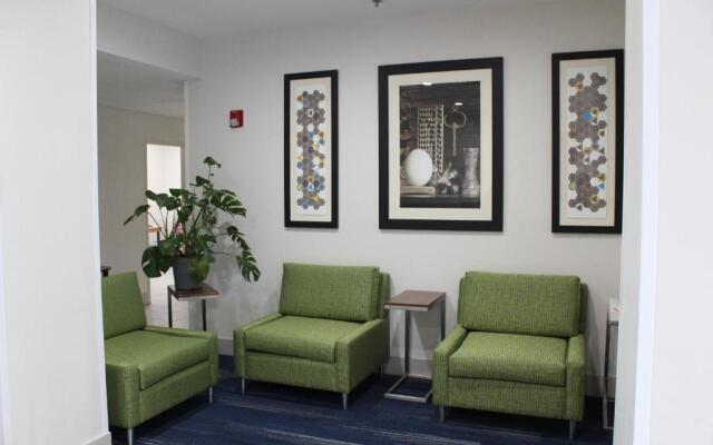 Holiday Inn Express & Suites San Antonio-West-SeaWorld Area by IHG