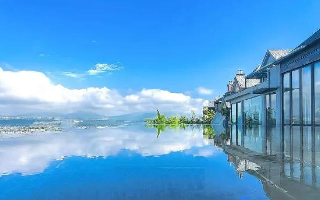Tengchong Linghe·Dubanshan Hot Spring Hotel