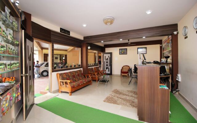 OYO 8499 City Comforts Inn