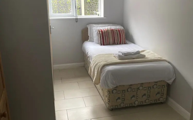 2 En-suite Bedrooms Flat in Kidlington ,oxford