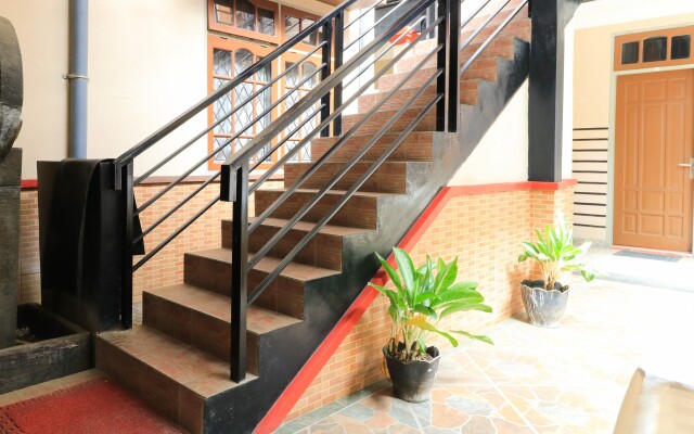 Andrin Daspatt Hotel