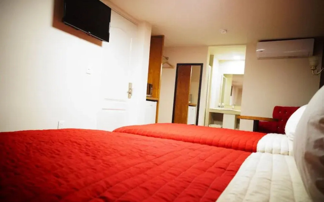 Royal Madero Inn