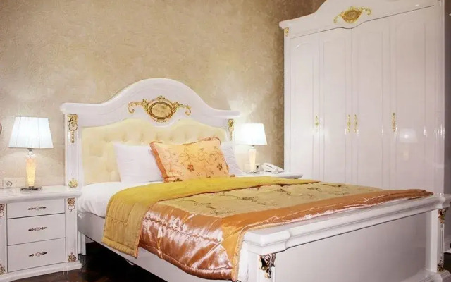 Gold Boutique Rustaveli