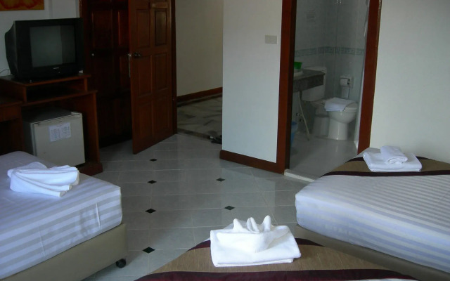 Hack Patong Beach Hotel